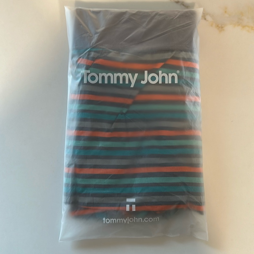 Tommy John Second Skin boxer briefs. Size large with 6” inseam. Koi globe stripe